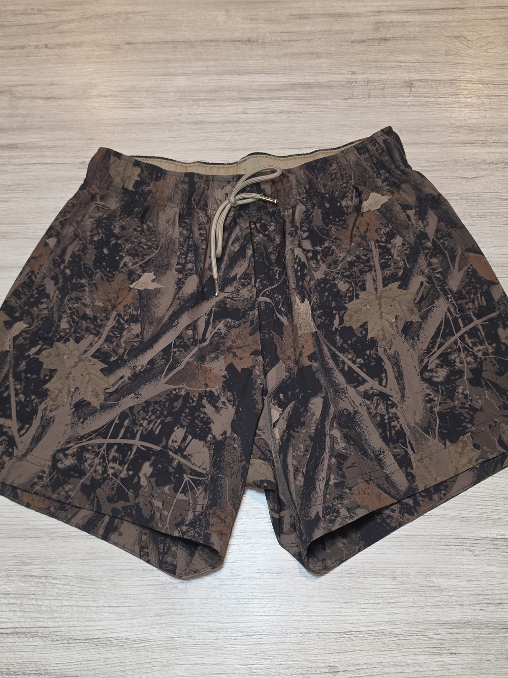 Abercrombie & Fitch YPB MotionTek Athletic Shorts 5 inch Men's Camouflage Size M